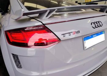 🇩🇪 AUDI TT RS 2021Esportivo equipado com um motor 2.5 TFSI de 5 cilindros, que gera 400cv de